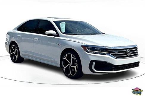 Certified 2021 Volkswagen Passat 2.0T R-Line image 1