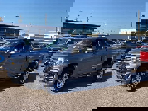 Used 2022 Chevrolet Colorado LT w/ Fleet Safety Package image 4