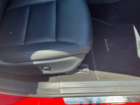 Used 2015 Mercedes-Benz CLA 250 image 24