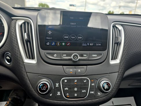 Used 2023 Chevrolet Malibu LT w/ Driver Confidence Package image 24