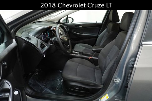 Used 2018 Chevrolet Cruze LT w/ Convenience Package image 12