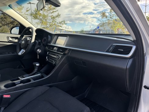 Used 2020 Kia Optima LX image 15