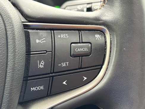 Used 2022 Lexus UX 250h w/ Premium Package image 20