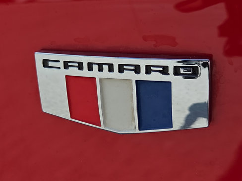 Used 2020 Chevrolet Camaro LT image 8