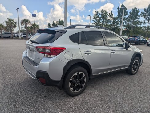 Used 2022 Subaru Crosstrek 2.0i Premium w/ Moonroof Package image 4