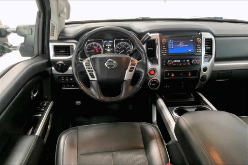 Used 2017 Nissan Titan PRO-4X image 13