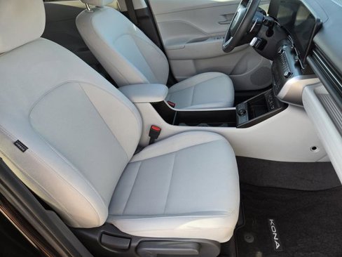 Used 2024 Hyundai Kona SEL w/ Convenience Package image 33