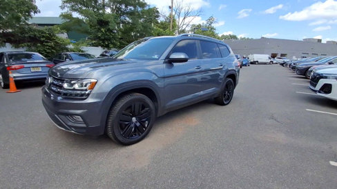 Used 2019 Volkswagen Atlas SE w/ Panoramic Sunroof Package image 4