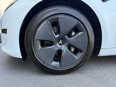 Used 2021 Tesla Model 3 Standard Range Plus image 31