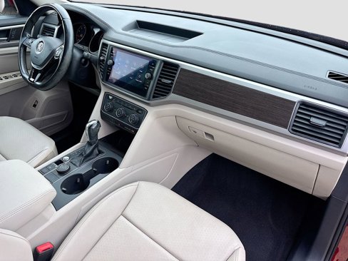 Used 2019 Volkswagen Atlas SE w/ Panoramic Sunroof Package image 28