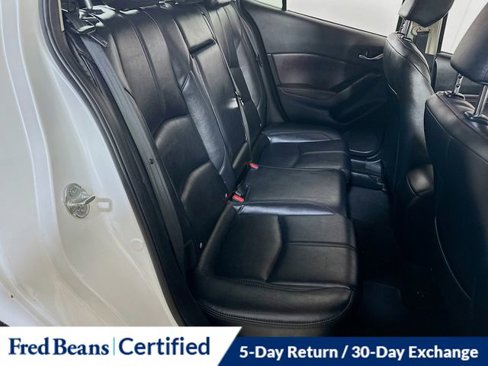 Used 2018 MAZDA MAZDA3 Touring image 14