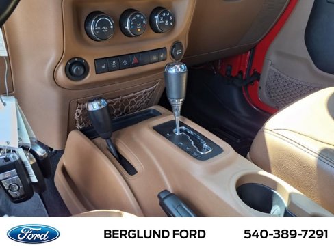 Used 2014 Jeep Wrangler Unlimited Sahara image 26