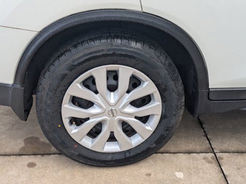 Used 2019 Nissan Rogue S image 23