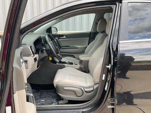 Used 2017 Kia Sportage LX image 8