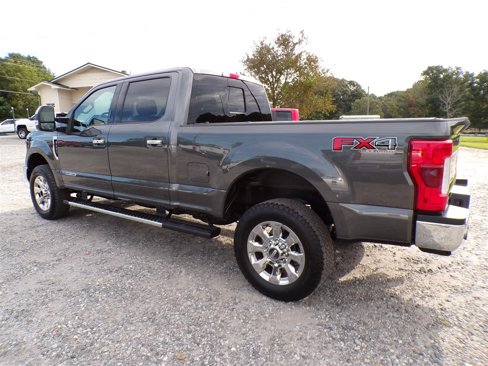 Used 2018 Ford F250 Lariat w/ Lariat Ultimate Package image 2
