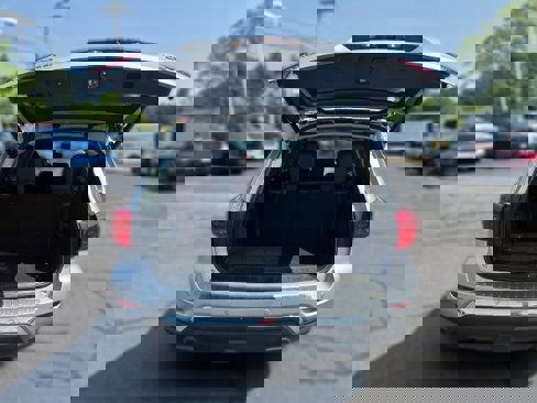 Used 2020 Nissan Pathfinder SL image 13