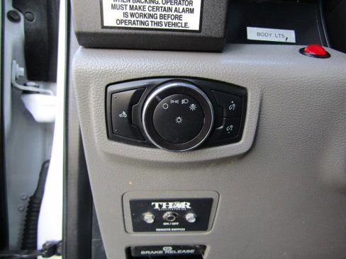 Used 2019 Ford F250 XL w/ Power Equipment Group image 20