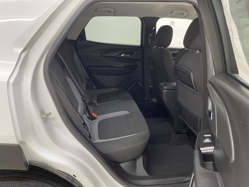 Used 2022 Chevrolet TrailBlazer LT w/ LPO, Blackout Package image 13