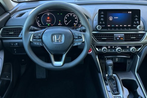 Used 2018 Honda Accord LX image 14