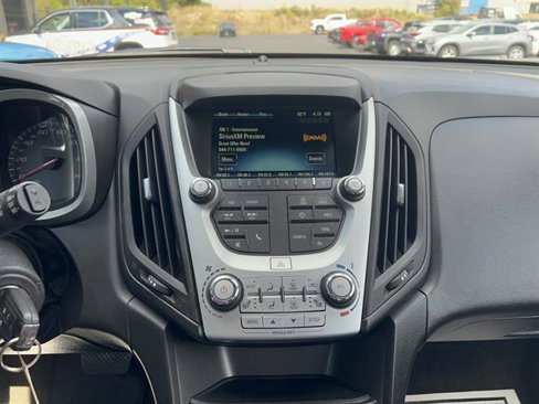 Used 2017 Chevrolet Equinox LT w/ Convenience Package image 21