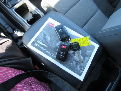 Used 2023 Toyota Tacoma 4x4 Double Cab image 18