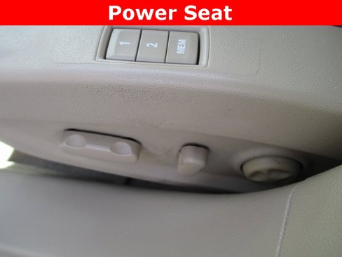 Used 2013 Buick LaCrosse Leather image 19
