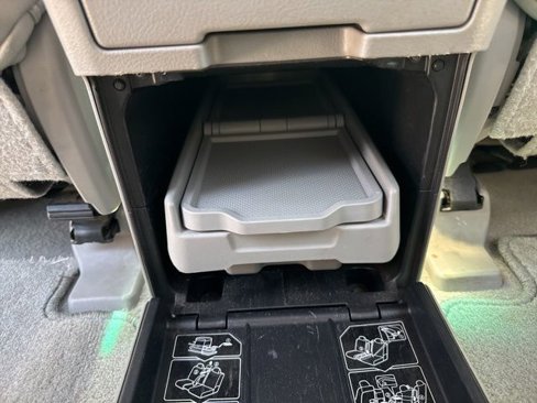Used 2010 Toyota Highlander Limited image 43
