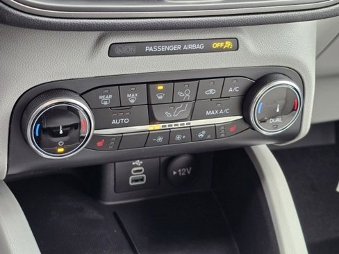 New 2025 Ford Escape Active w/ Cold Weather Package image 18