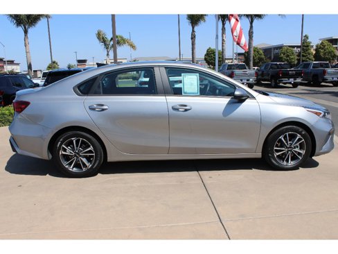 Used 2023 Kia Forte LXS image 4