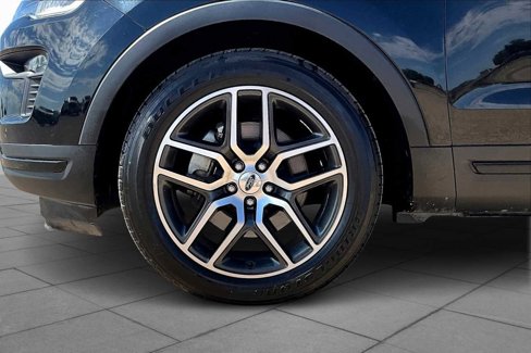 Used 2018 Ford Explorer Sport w/ Equipment Group 401A image 9