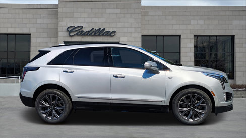Used 2020 Cadillac XT5 Sportv w/ Platinum Package image 2