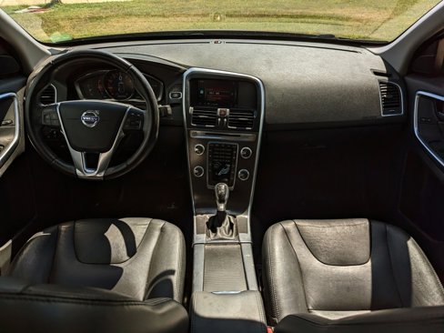 Used 2016 Volvo XC60 T5 Premier image 13