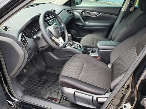 Certified 2020 Nissan Rogue S image 4
