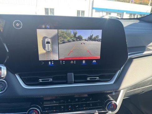 New 2026 Chevrolet Equinox LT w/ Convenience Package II image 13