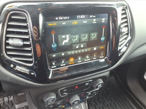Used 2018 Jeep Compass Limited w/ Navigation Group image 20