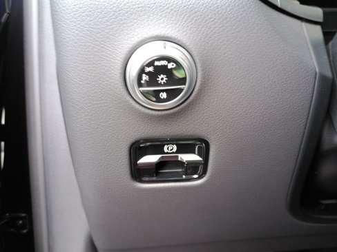 Certified 2024 Mercedes-Benz GLC 300 4MATIC image 29