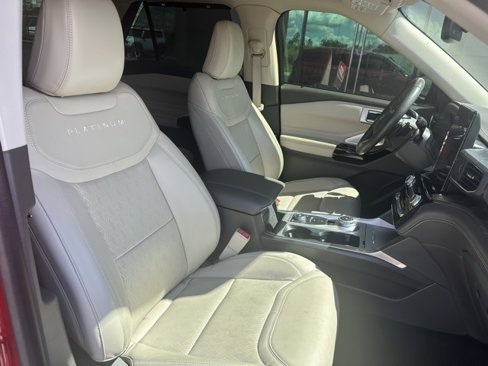 Used 2021 Ford Explorer Platinum w/ Equipment Group 601A image 6