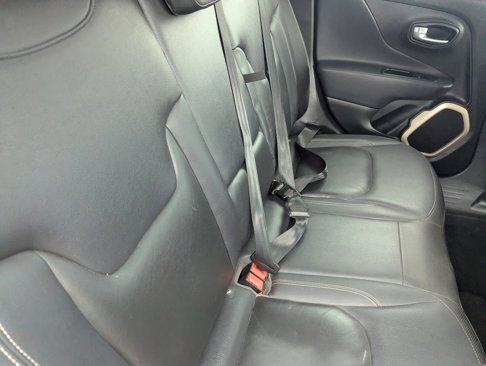 Used 2016 Jeep Renegade Limited image 13