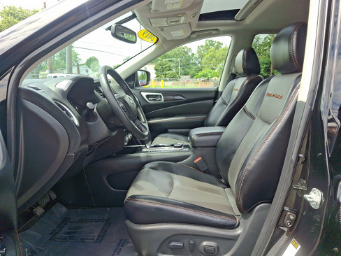 Used 2019 Nissan Pathfinder SL image 15