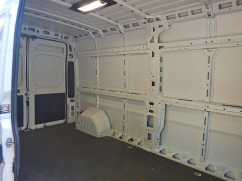 Used 2024 RAM ProMaster 2500 w/ Convenience Group image 16