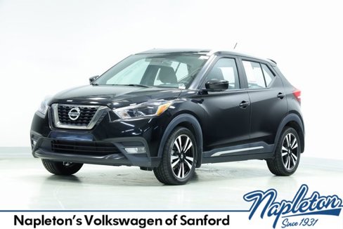 Used 2018 Nissan Kicks SR image 1