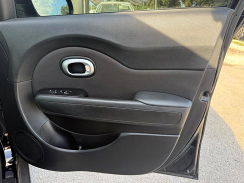 Used 2017 Kia Soul image 18