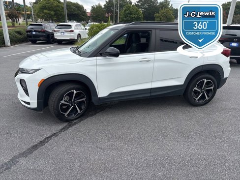 Used 2021 Chevrolet TrailBlazer RS w/ Sun and Liftgate Package image 1