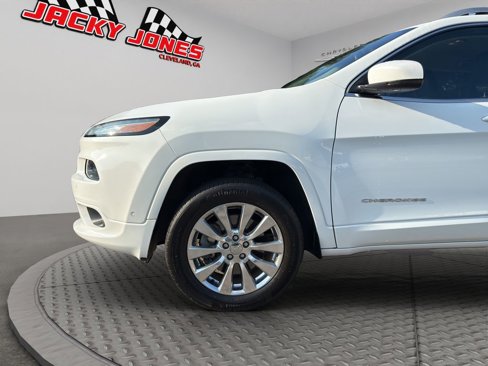 Used 2016 Jeep Cherokee Overland w/ Technology Group image 12