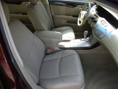 Used 2009 Toyota Avalon XLS image 26