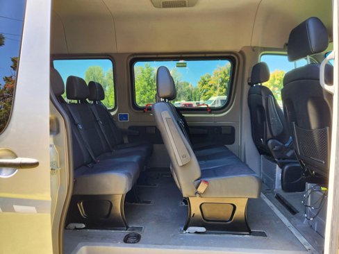 Used 2018 Mercedes-Benz Sprinter 2500 image 14