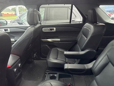 Used 2021 Ford Explorer Limited w/ Equipment Group 301A image 6