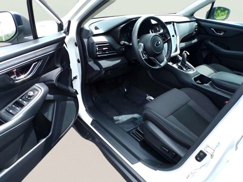 Used 2020 Subaru Outback Premium image 11