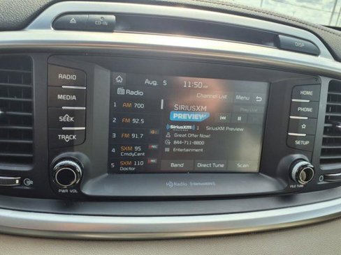 Used 2019 Kia Sorento LX w/ LX Convenience Package image 14