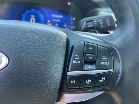 Used 2020 Ford Explorer Platinum w/ Premium Technology Package image 27
